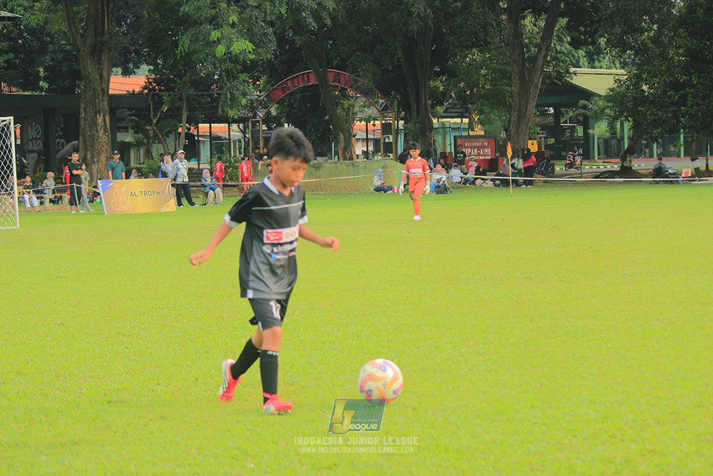 ijl u11 100526 jips soccer vs gagak muda