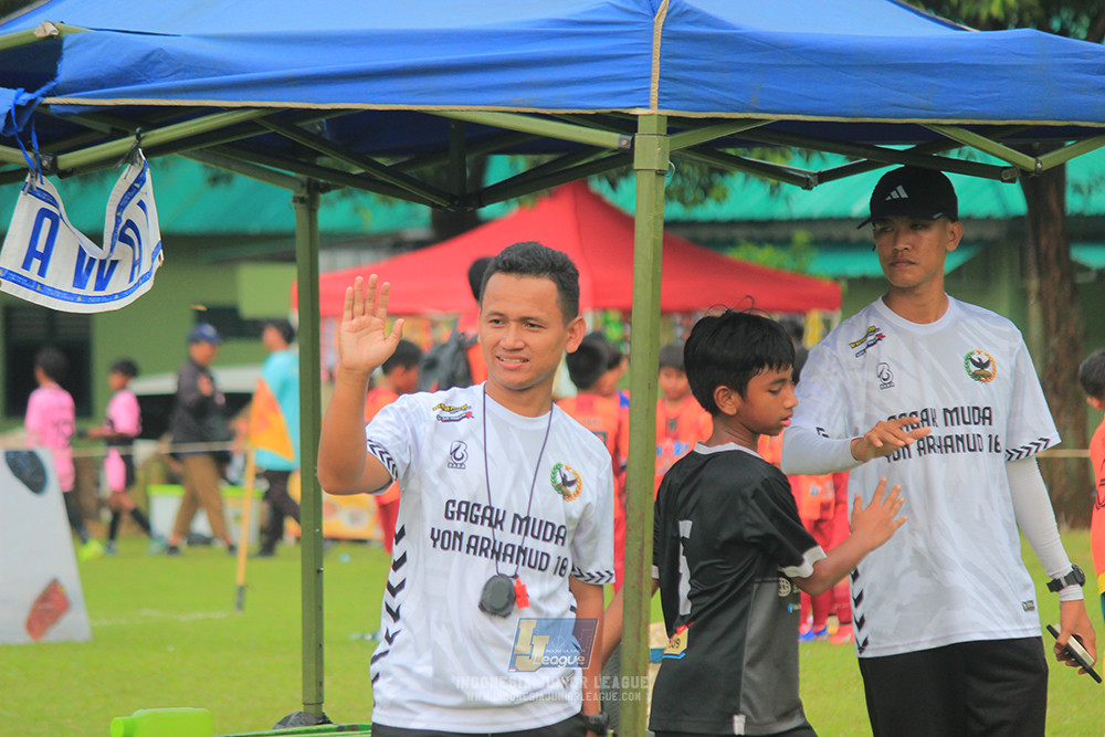ijl u11 100526 jips soccer vs gagak muda