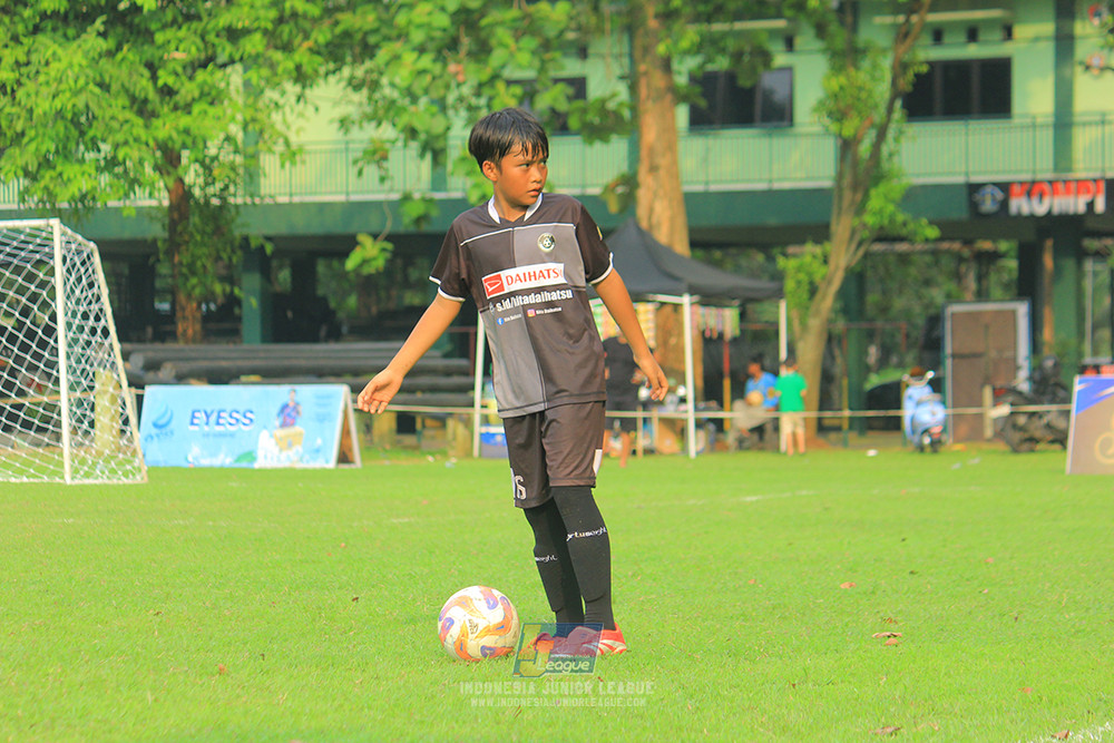 ijl u11 100526 jips soccer vs gagak muda