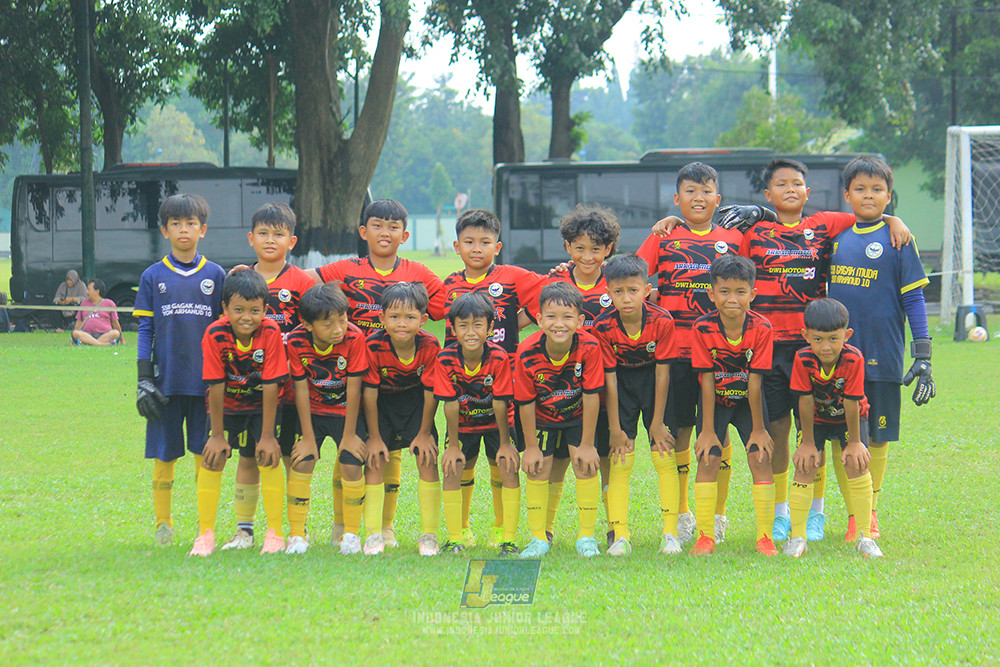 ijl u11 100526 jips soccer vs gagak muda