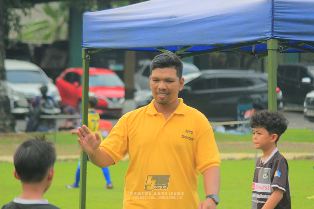 ijl u11 100526 jips soccer vs gagak muda