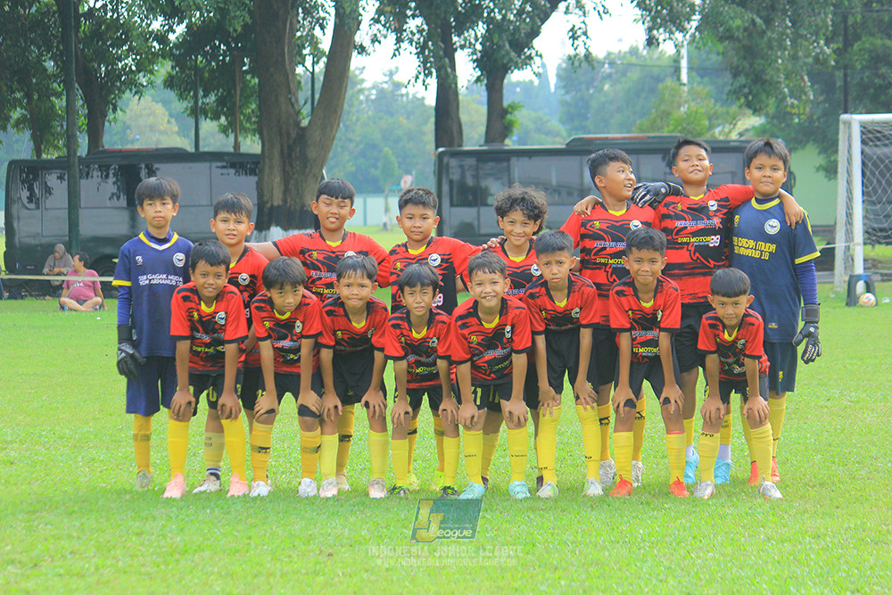 ijl u11 100526 jips soccer vs gagak muda