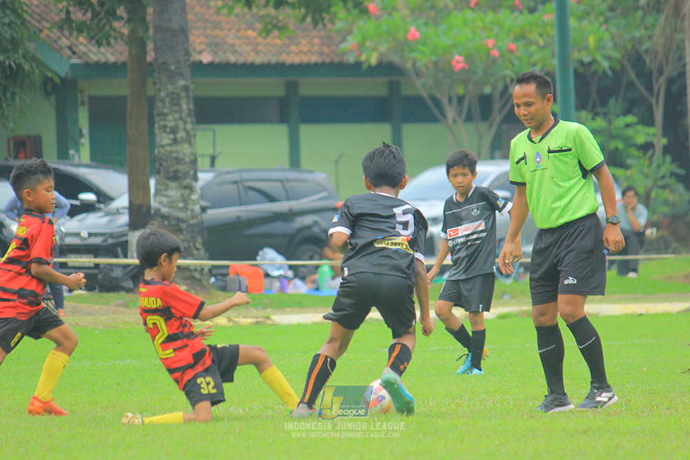 ijl u11 100526 jips soccer vs gagak muda