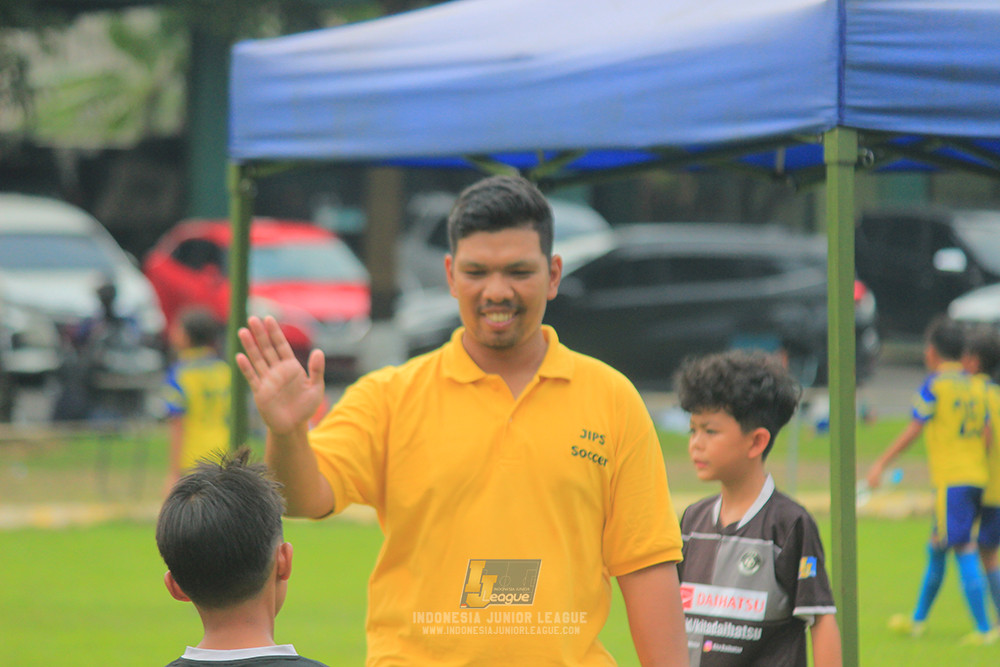 ijl u11 100526 jips soccer vs gagak muda