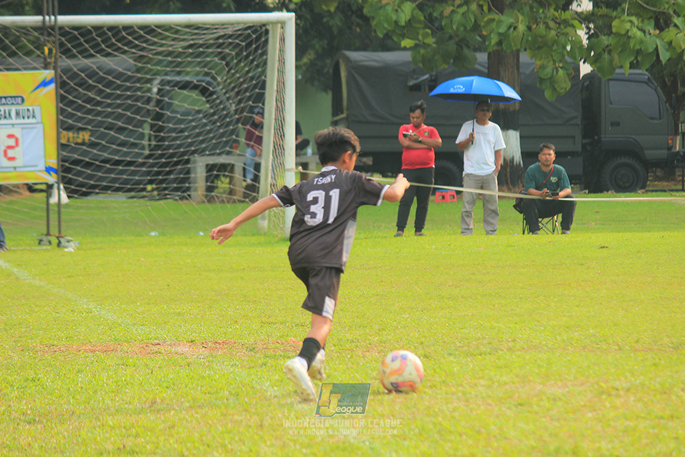 ijl u11 100526 jips soccer vs gagak muda