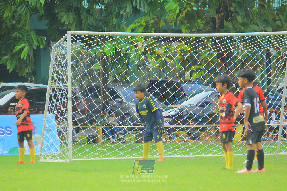 ijl u11 100526 jips soccer vs gagak muda