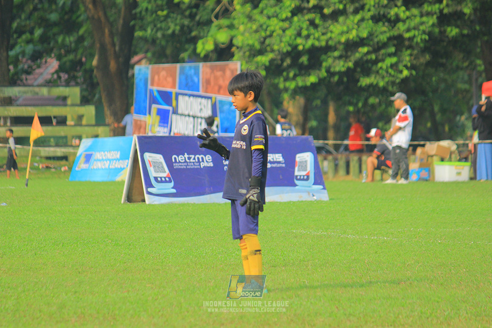 ijl u11 100526 jips soccer vs gagak muda