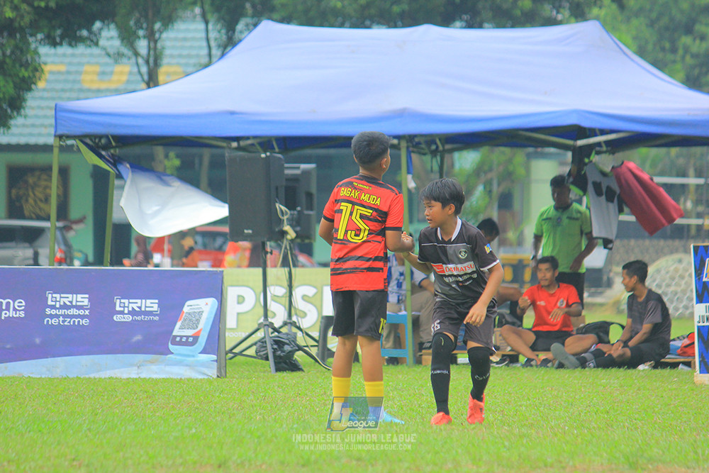ijl u11 100526 jips soccer vs gagak muda