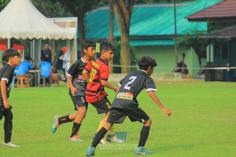 ijl u11 100526 jips soccer vs gagak muda