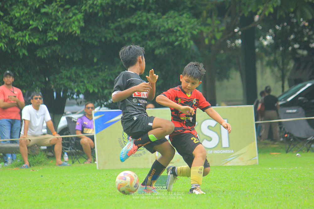 ijl u11 100526 jips soccer vs gagak muda