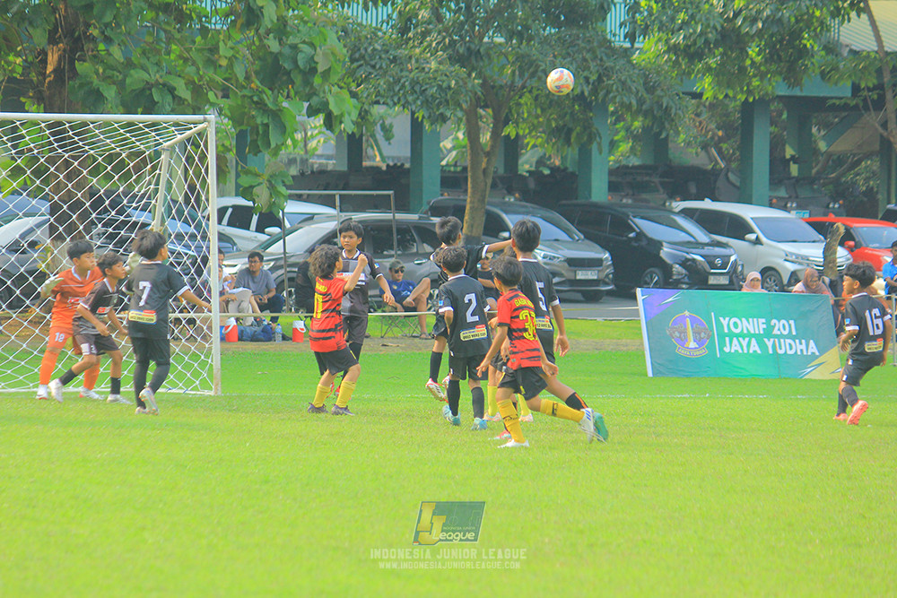 ijl u11 100526 jips soccer vs gagak muda