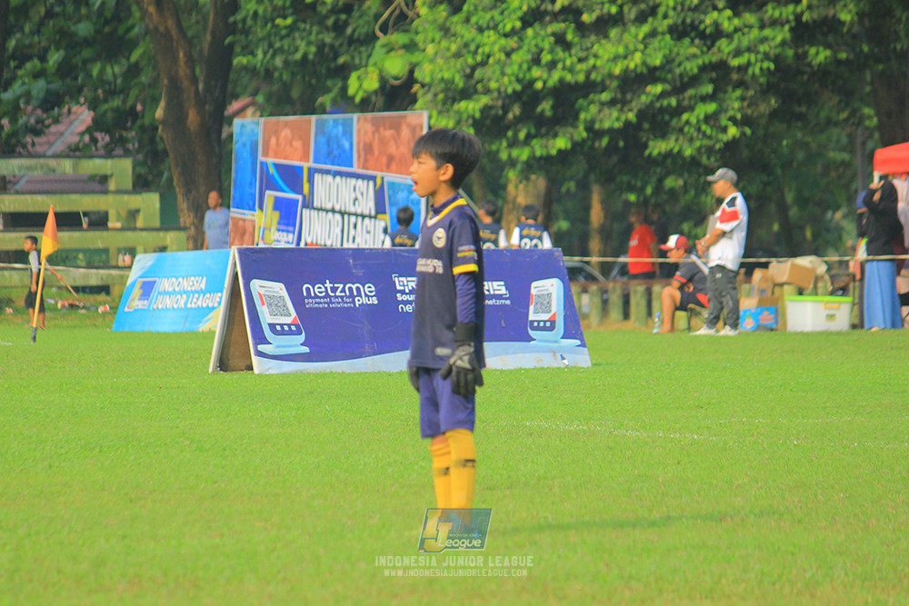 ijl u11 100526 jips soccer vs gagak muda
