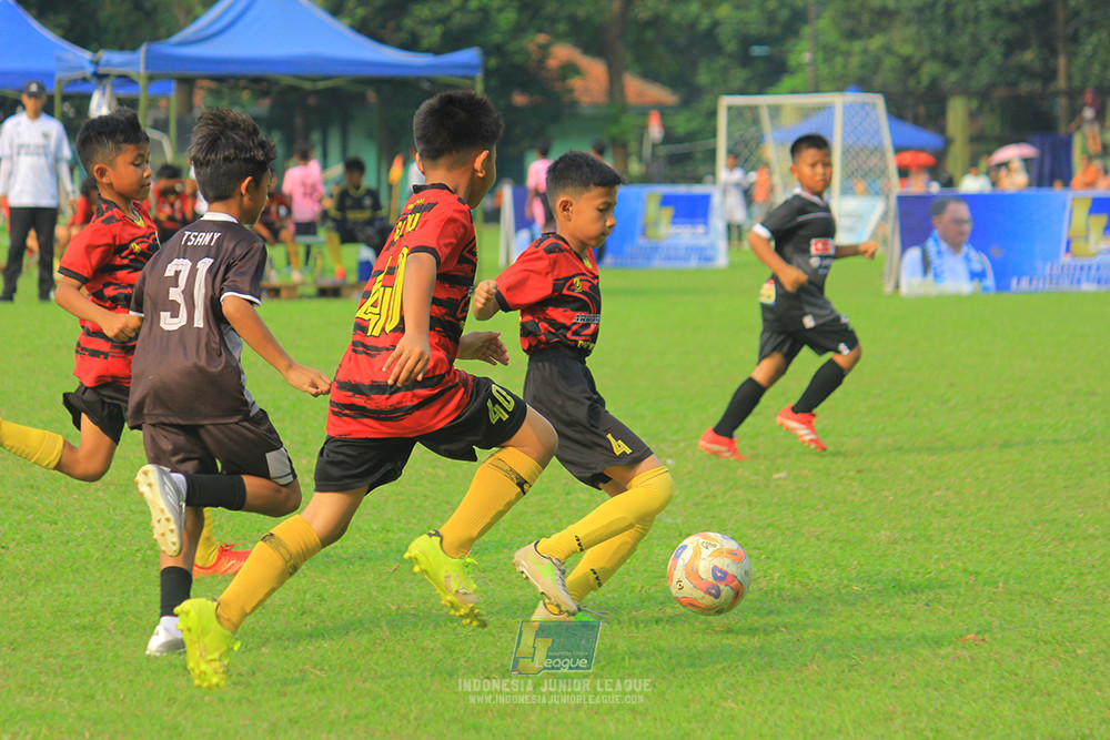ijl u11 100526 jips soccer vs gagak muda