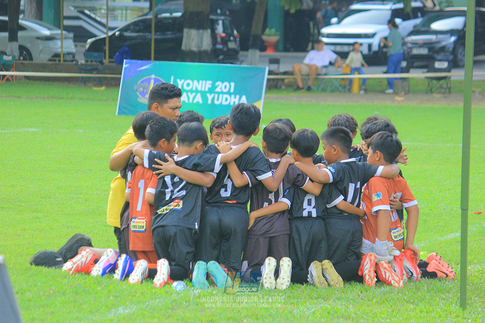 ijl u11 100526 jips soccer vs gagak muda