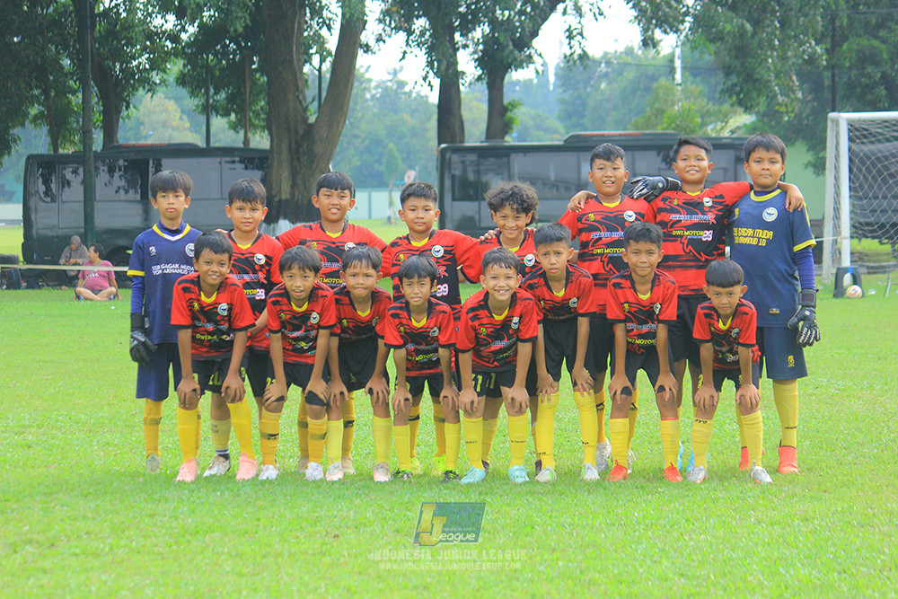 ijl u11 100526 jips soccer vs gagak muda