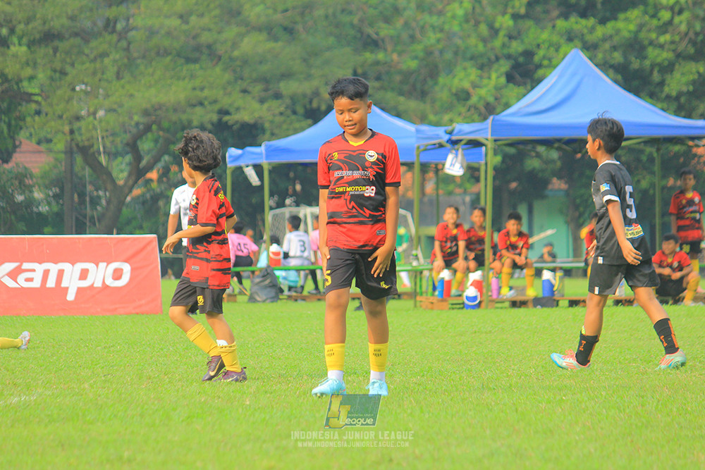 ijl u11 100526 jips soccer vs gagak muda