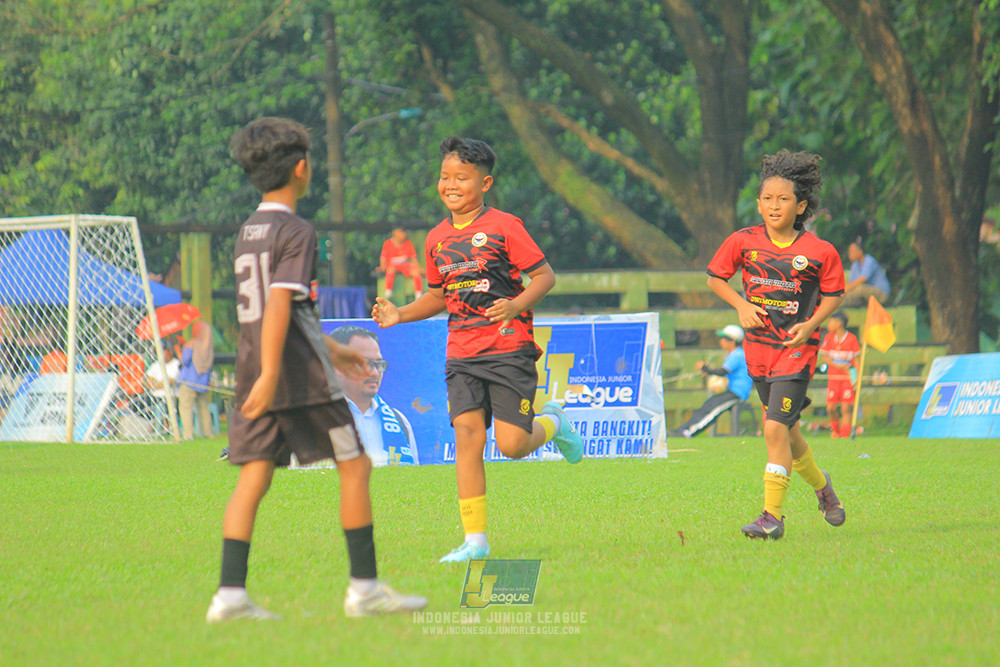 ijl u11 100526 jips soccer vs gagak muda