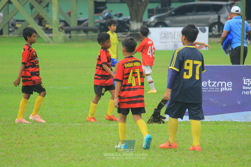 ijl u11 100526 jips soccer vs gagak muda