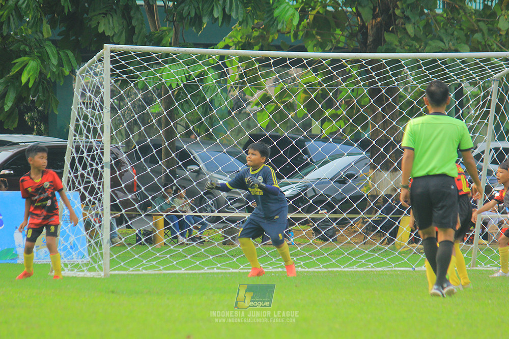 ijl u11 100526 jips soccer vs gagak muda