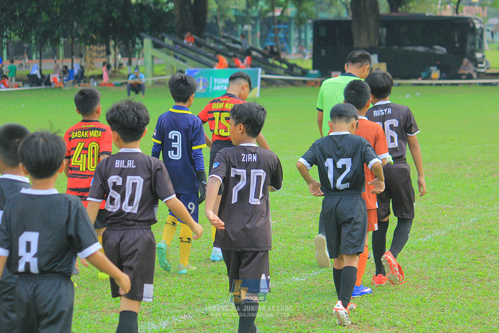 ijl u11 100526 jips soccer vs gagak muda