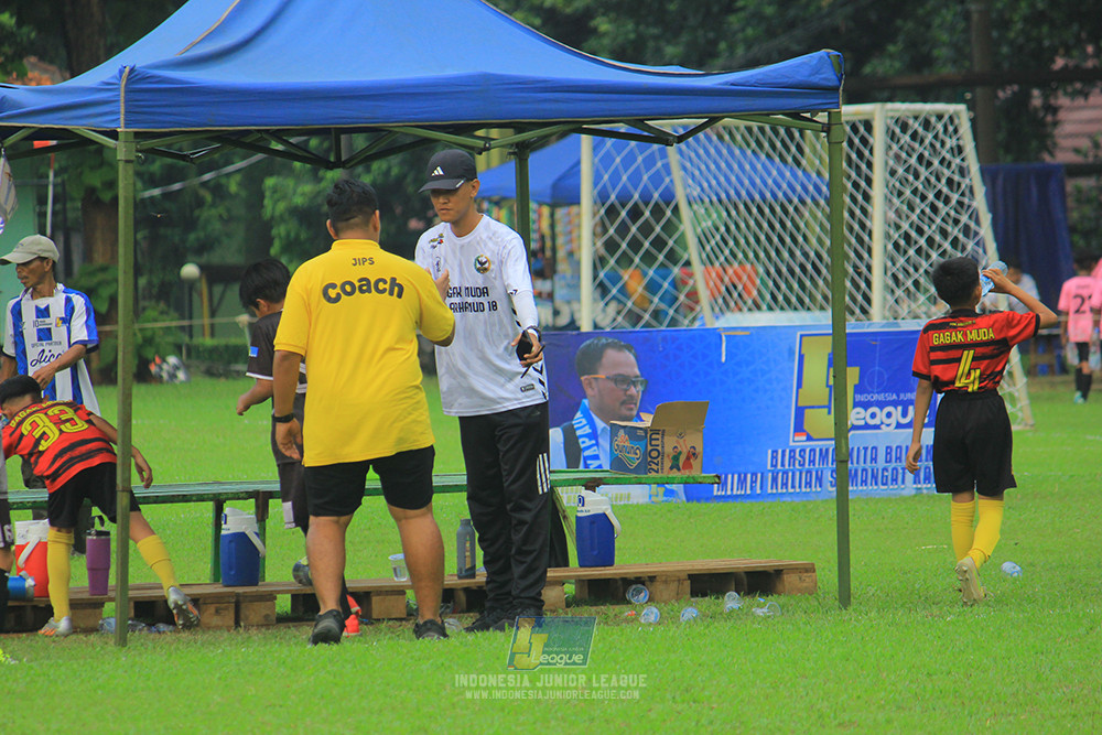 ijl u11 100526 jips soccer vs gagak muda