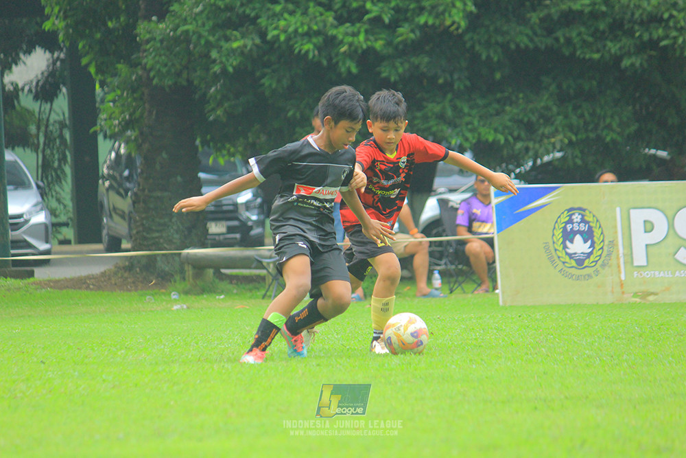 ijl u11 100526 jips soccer vs gagak muda
