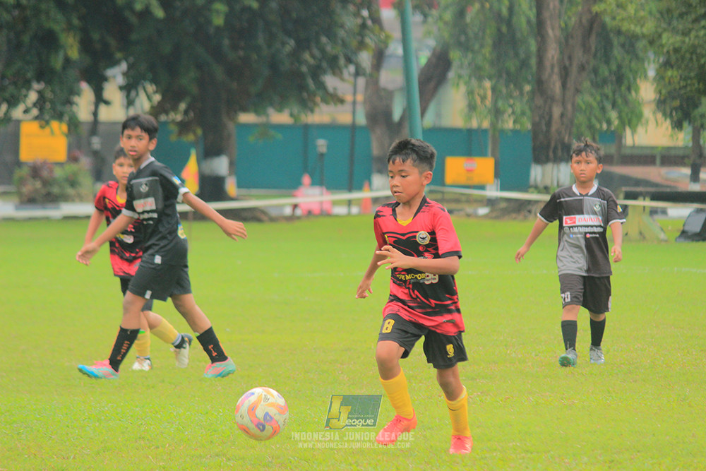 ijl u11 100526 jips soccer vs gagak muda