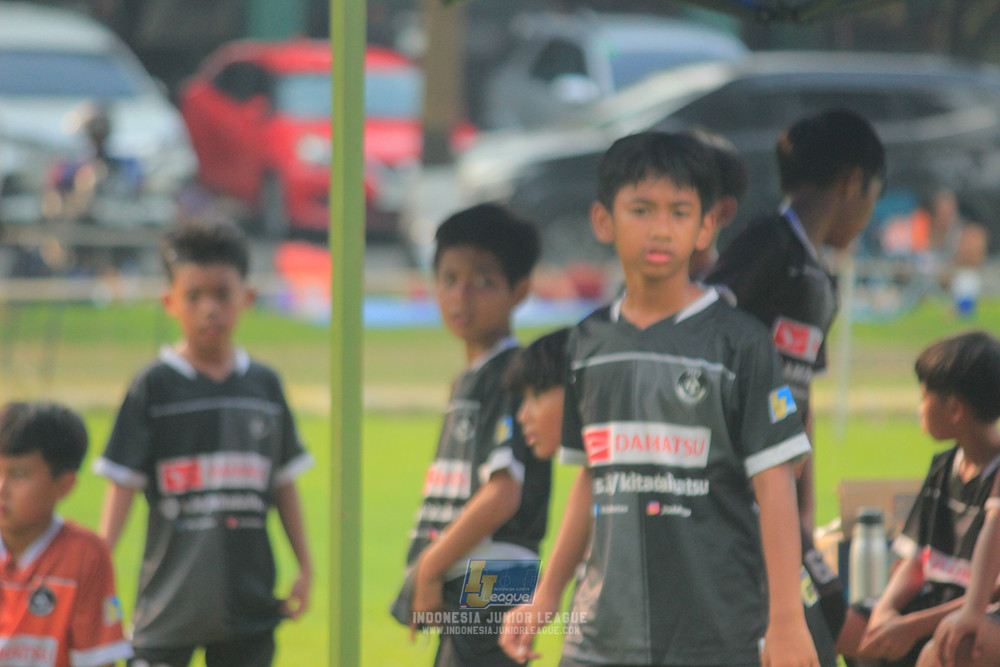 ijl u11 100526 jips soccer vs gagak muda