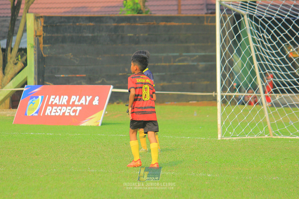 ijl u11 100526 jips soccer vs gagak muda