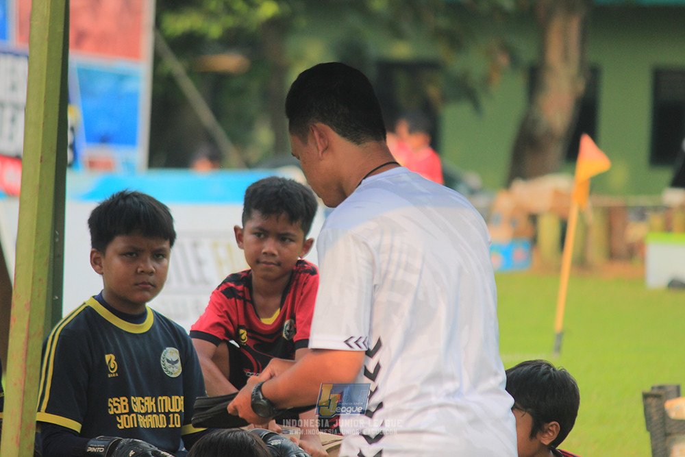 ijl u11 100526 jips soccer vs gagak muda