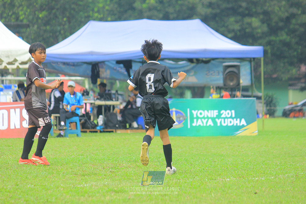 ijl u11 100526 jips soccer vs gagak muda