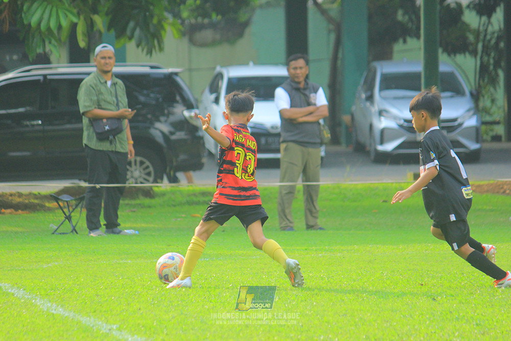 ijl u11 100526 jips soccer vs gagak muda