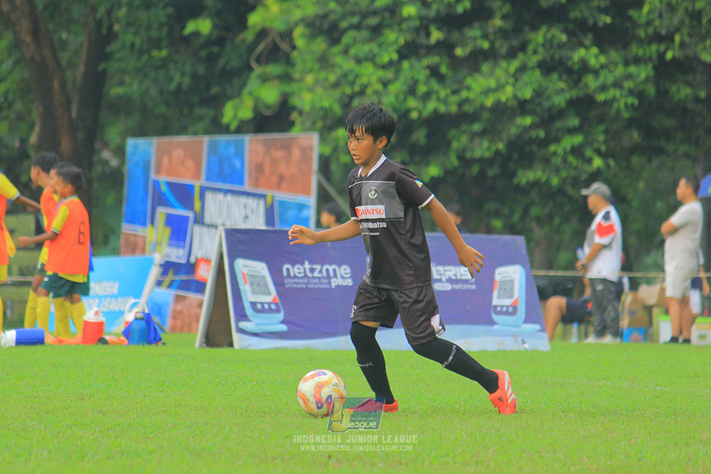 ijl u11 100526 jips soccer vs gagak muda