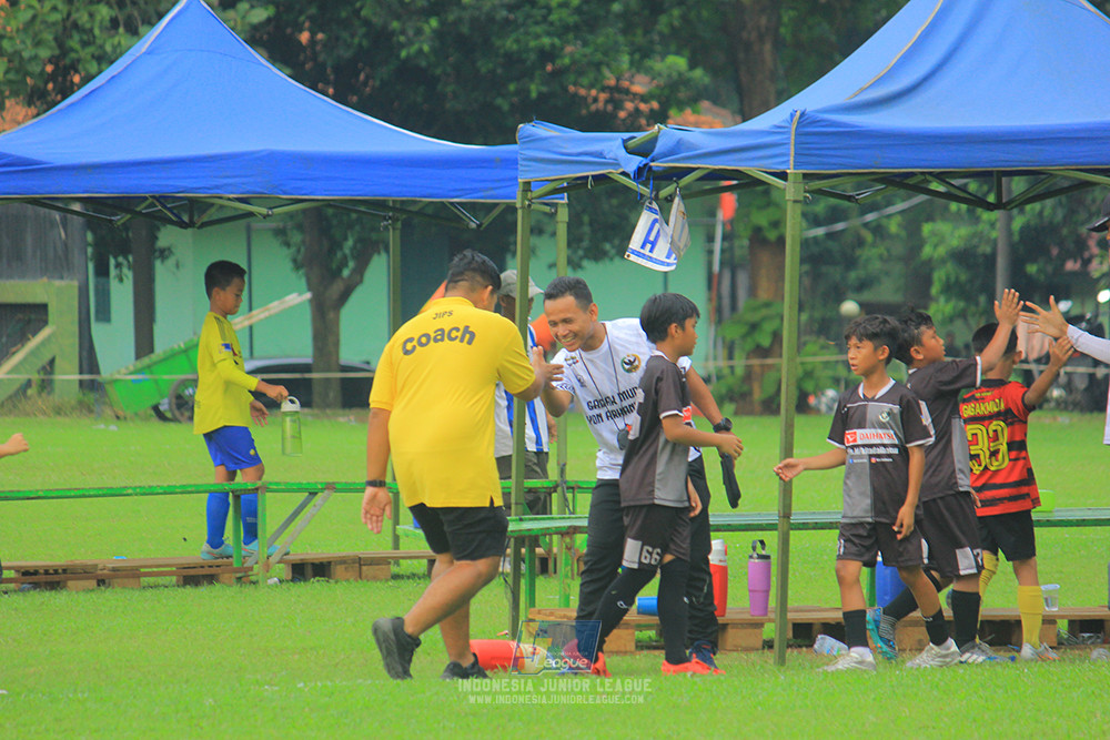 ijl u11 100526 jips soccer vs gagak muda