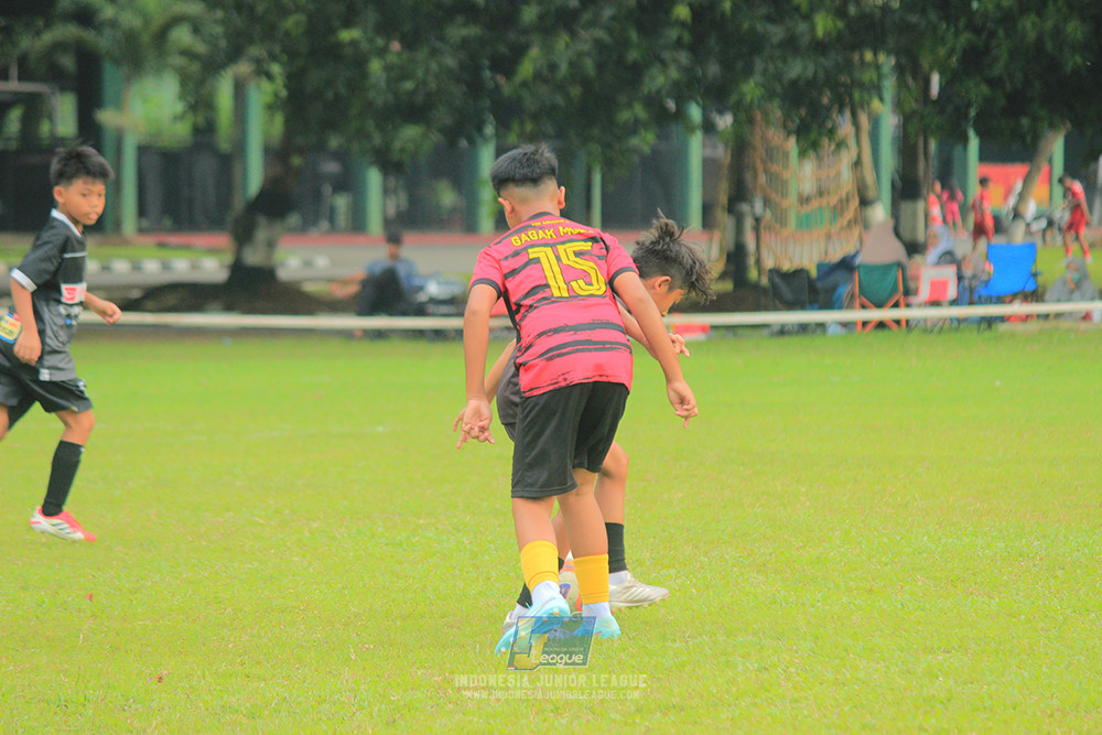 ijl u11 100526 jips soccer vs gagak muda