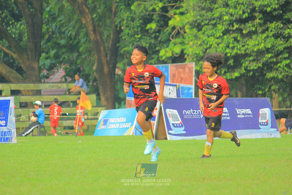 ijl u11 100526 jips soccer vs gagak muda