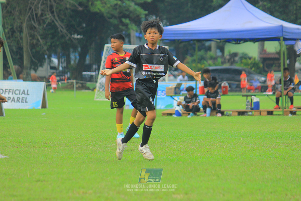 ijl u11 100526 jips soccer vs gagak muda