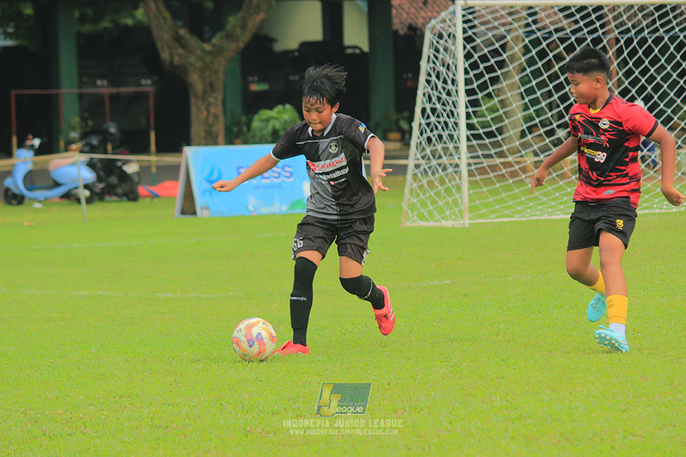 ijl u11 100526 jips soccer vs gagak muda