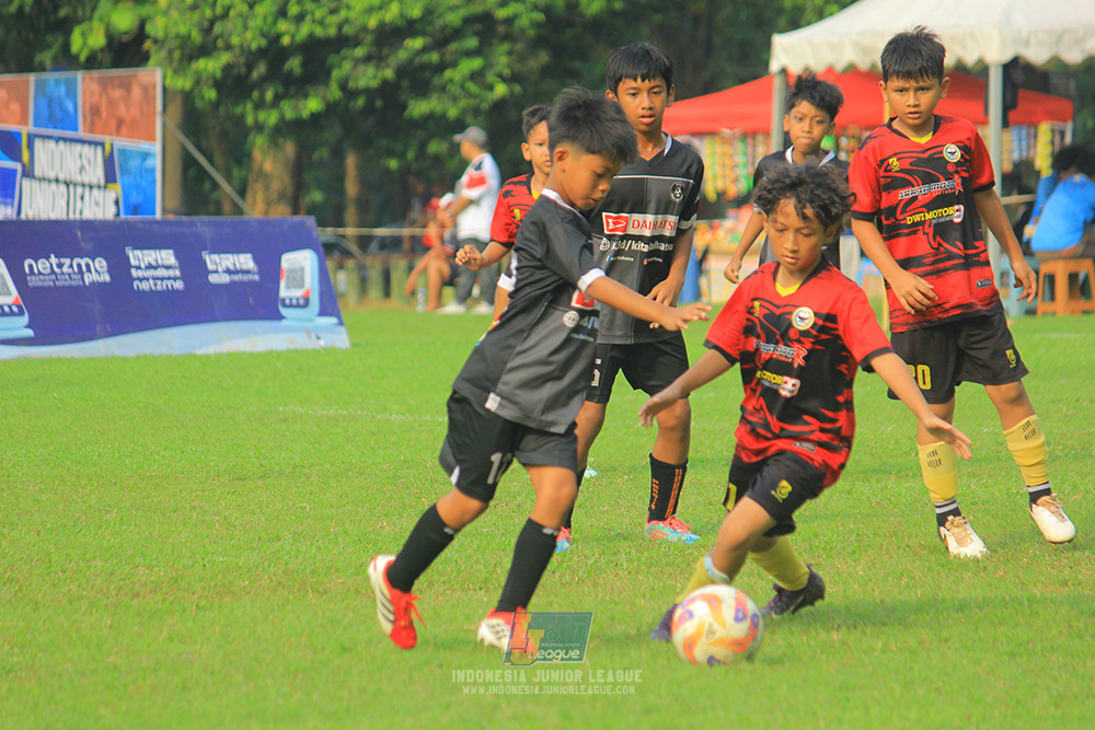 ijl u11 100526 jips soccer vs gagak muda