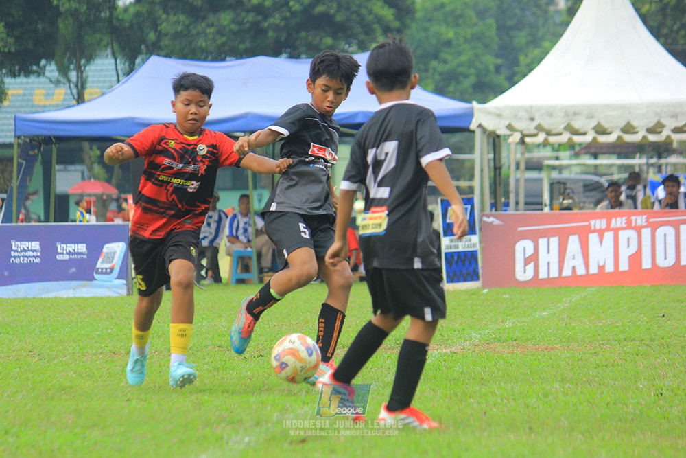 ijl u11 100526 jips soccer vs gagak muda
