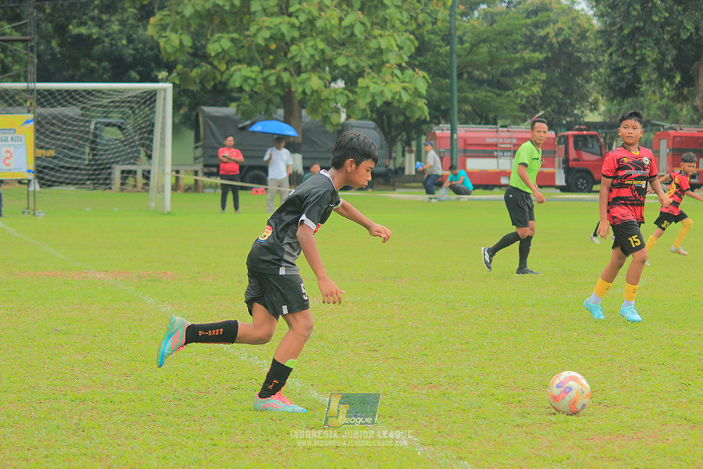 ijl u11 100526 jips soccer vs gagak muda