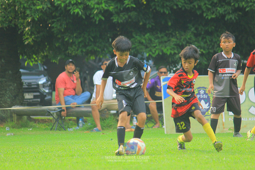 ijl u11 100526 jips soccer vs gagak muda