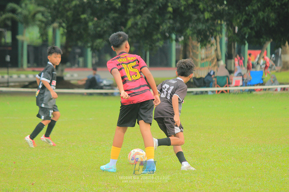 ijl u11 100526 jips soccer vs gagak muda