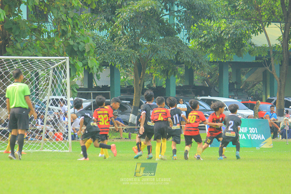 ijl u11 100526 jips soccer vs gagak muda