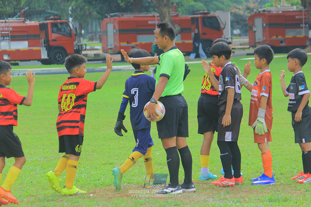 ijl u11 100526 jips soccer vs gagak muda