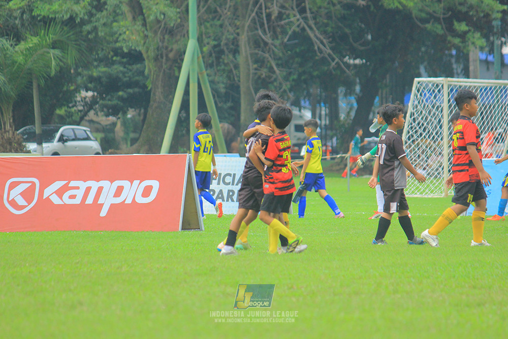 ijl u11 100526 jips soccer vs gagak muda