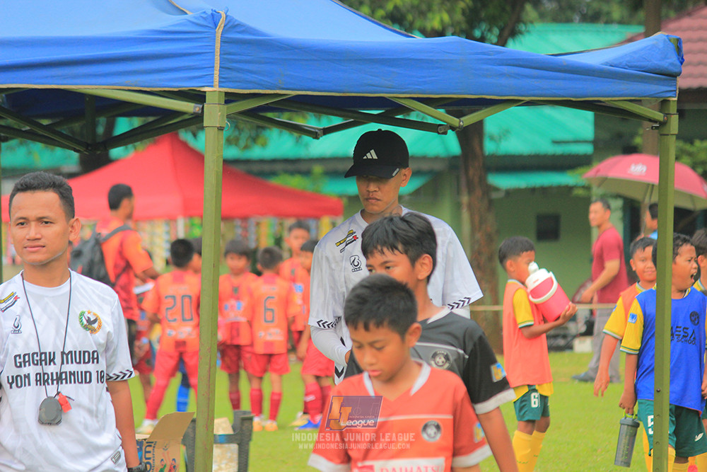 ijl u11 100526 jips soccer vs gagak muda