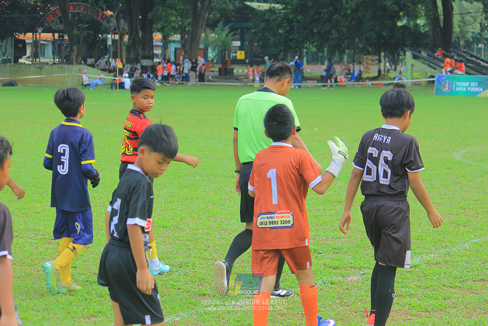 ijl u11 100526 jips soccer vs gagak muda