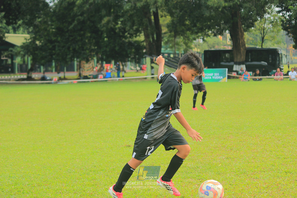 ijl u11 100526 jips soccer vs gagak muda
