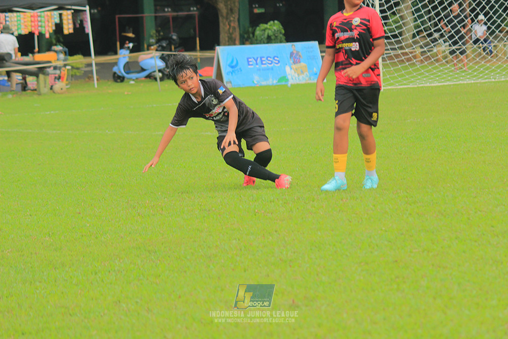 ijl u11 100526 jips soccer vs gagak muda